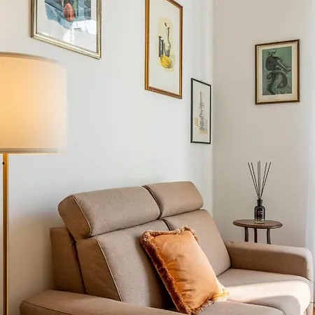 Apartment Luxury, Modern & Charming Near Station *