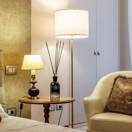 Apartment Luxury, Modern & Charming Near Station Milan